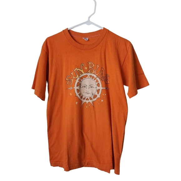 SUN BUMS x VINTAGE 70s graphic tee single stitch‎ in orange Sun graphic size M - Picture 1 of 7